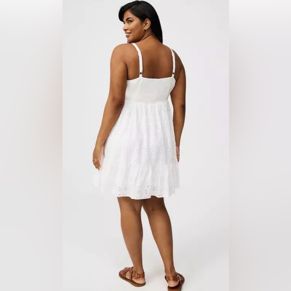 NWT Torrid Beachy Eyelet High Neck Mini Dress 3X - Picture 2 of 5
